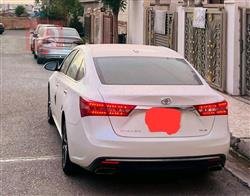 تويوتا أفالون